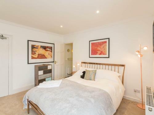 Hostal Charleston House