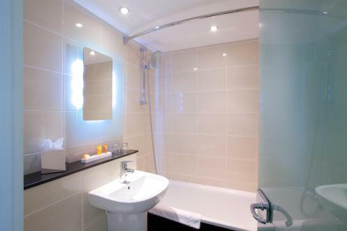 Hallmark Hotel Manchester Airport