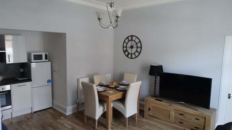 Portum -john St Apartment