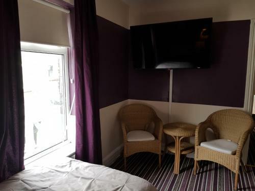 Hostal Albert And Victoria