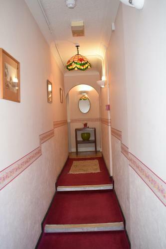 Gatwick Castle B&B