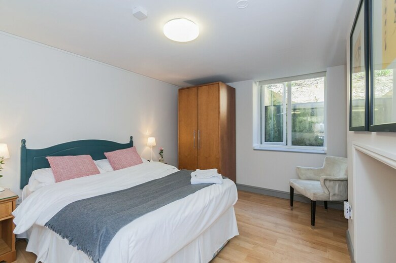 Hotel Townhouse No 12