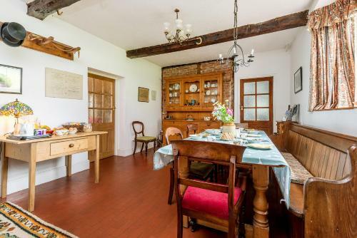Bed & Breakfast Kidwelly Farmhouse