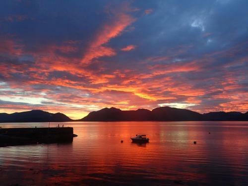 Loch Linnhe Waterfront Lodges