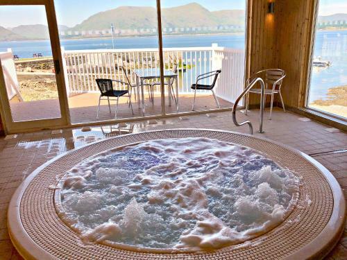Loch Linnhe Waterfront Lodges