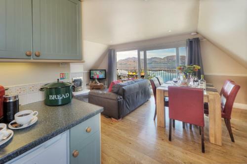Loch Linnhe Waterfront Lodges