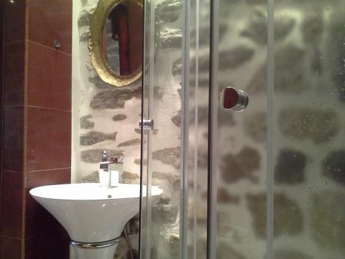 Hostal Vg Three Bedroom Castle