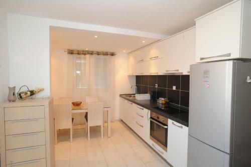 J & P Apartments