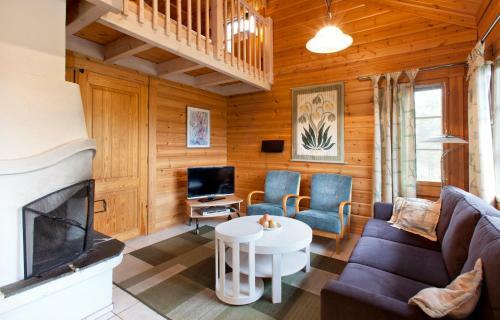 Apartamentos Holiday Club �ht�ri Villas