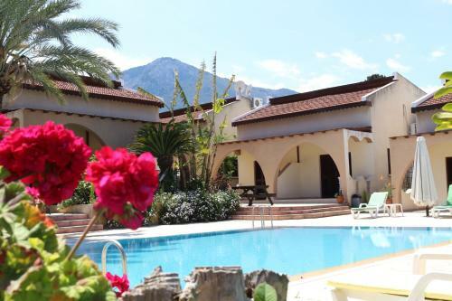 Five Fingers Holiday Bungalows