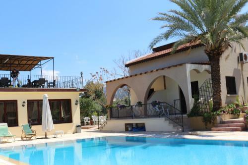 Five Fingers Holiday Bungalows
