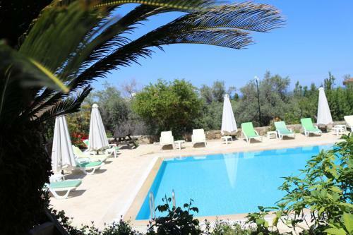 Five Fingers Holiday Bungalows