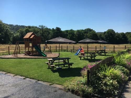Bed & Breakfast The Ynysmeudwy Arms
