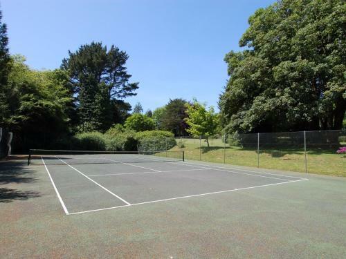 West Vane, Modbury