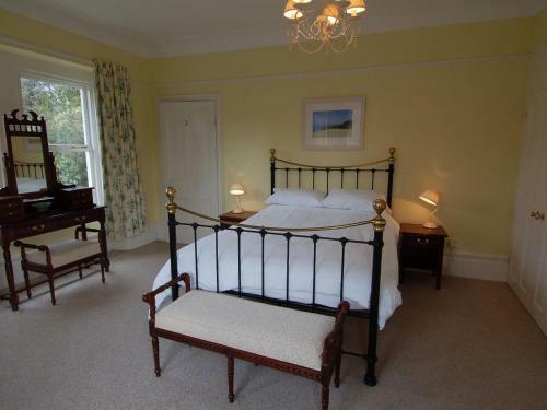 West Vane, Modbury