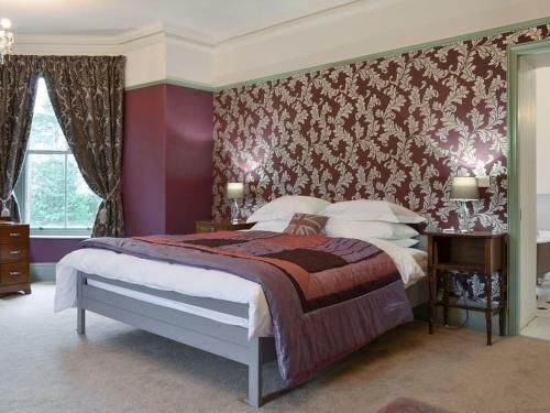 Ross Lodge