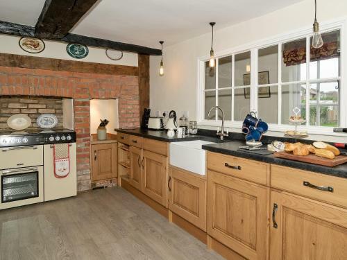 Dovercourt Hall Cottage