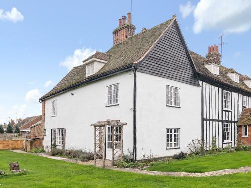 Dovercourt Hall Cottage