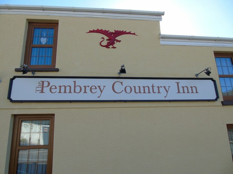 Posada The Pembrey Country Inn