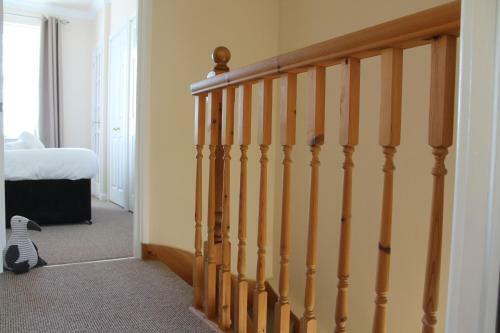 Number 6 Braeside Mews