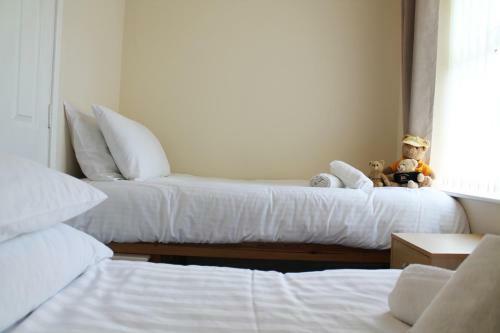 Number 6 Braeside Mews
