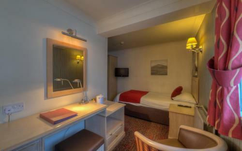 Ardencaple Hotel By Greene King Inns