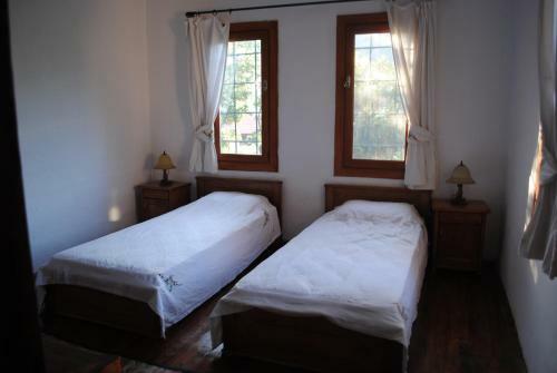 Hotel Kleo Cottages