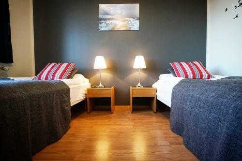 Hostal Grenivik Rooms
