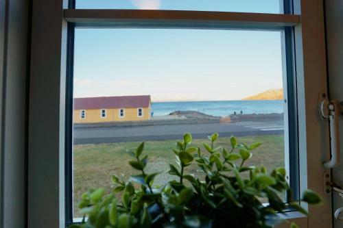 Hostal Grenivik Rooms
