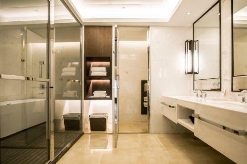 Hotel Crowne Plaza Zhanjiang Kang Yi
