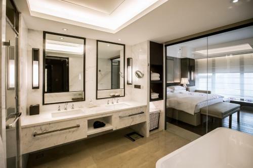 Hotel Crowne Plaza Zhanjiang Kang Yi