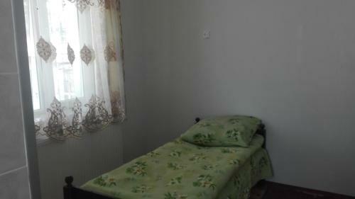 Hostal Guest House Sabauri