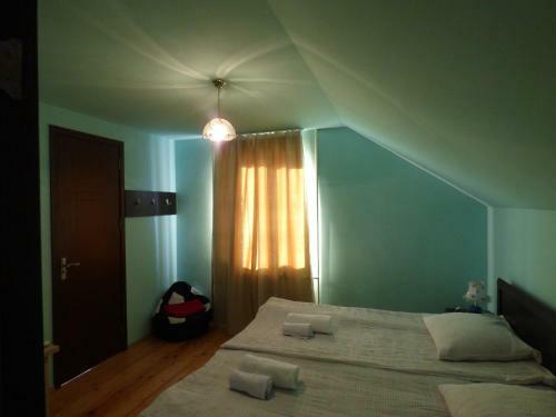 Hostal Anano Guest House