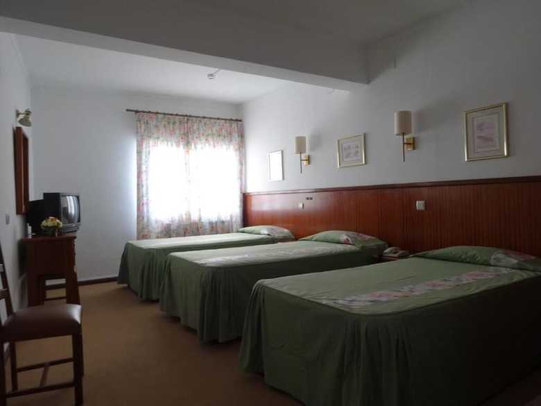 Bed & Breakfast Estalagem Sequeira