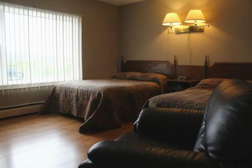 Silverwood Inn Bay Roberts Hotel