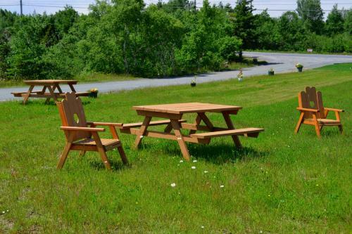 Silverwood Inn Bay Roberts Hotel