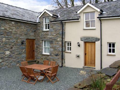 Tyn Llwyn, Talsarnau