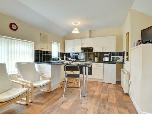 Spacious Holiday Home In Felindre With Garden