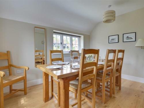 Holiday Home Sutton Hill