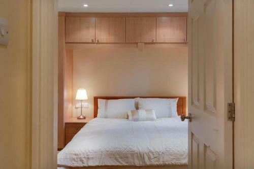 2 Merewood Cottages