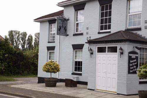 Posada Yarborough Arms