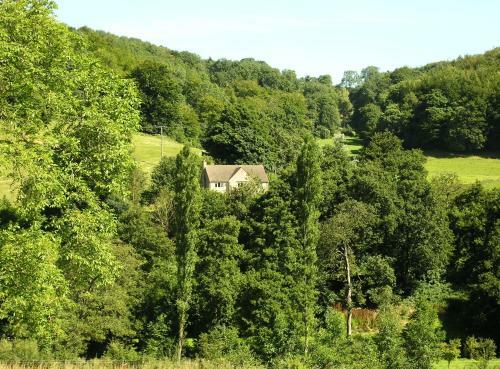 Owlpen Manor Cottages