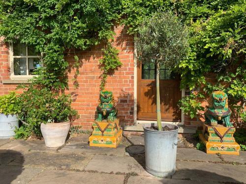 Stable Cottage, Hull