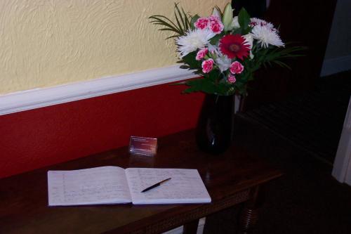 Hostal Melrose Guest House