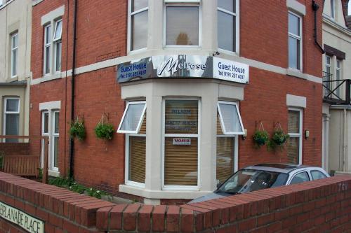 Hostal Melrose Guest House