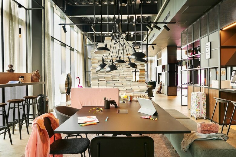 Hotel Moxy Edinburgh Airport