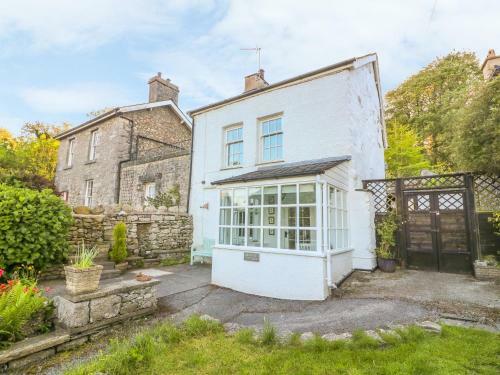 Chestnut Cottage, Grange-over-sands