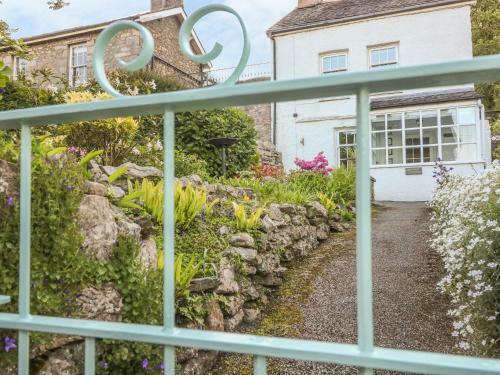 Chestnut Cottage, Grange-over-sands