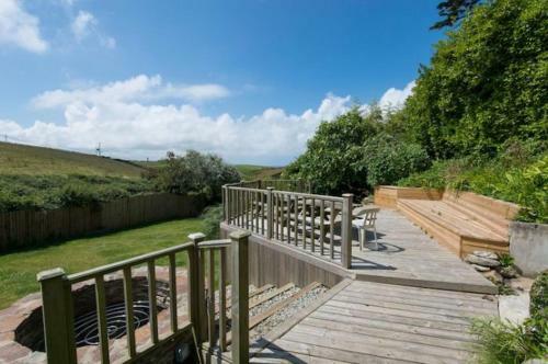 Watersend House