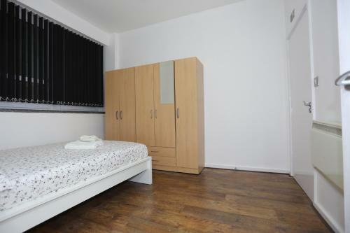 Apartamento Gorgeous 2 Bedroom 2 Bathroom Woolwich
